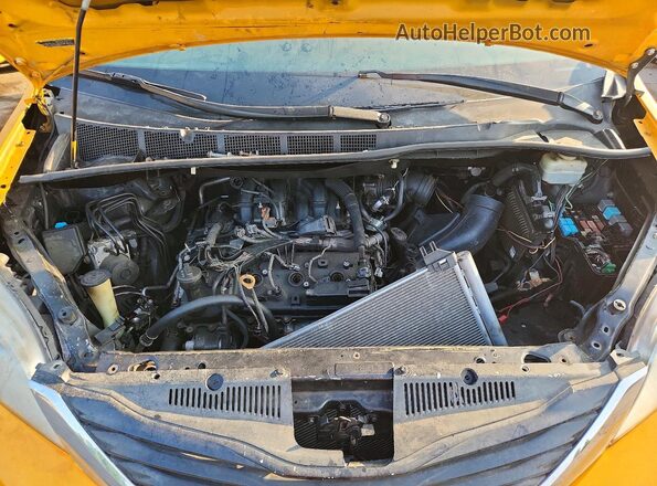 5TDKZ3DC4HS876051 2017 TOYOTA SIENNA Yellow Շարժիչի բաժամունքի տեսք