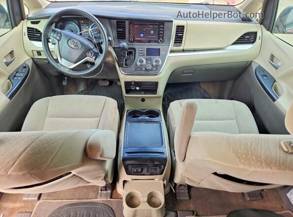 5TDKZ3DC4JS932088 2018 TOYOTA SIENNA Red Vista del salpicadero