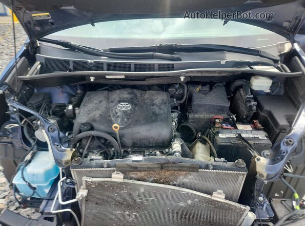 5TDKZ3DC4LS023786 2020 TOYOTA SIENNA Blue Engine compartment view