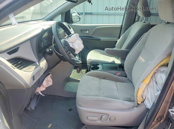 5TDKZ3DC4LS038692 2020 TOYOTA SIENNA Gray Vista interior delantera