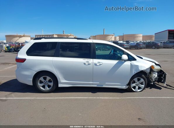 5TDKZ3DC4LS054181 2020 TOYOTA SIENNA White Вид задньої частини салону