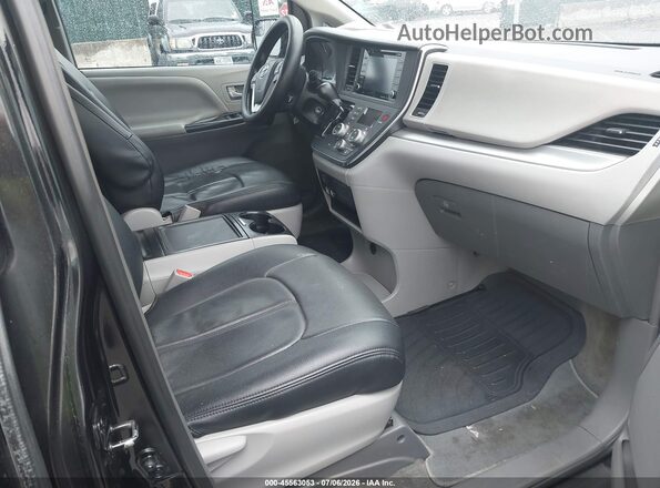 5TDKZ3DC5JS946369 2018 TOYOTA SIENNA Black Front interior view
