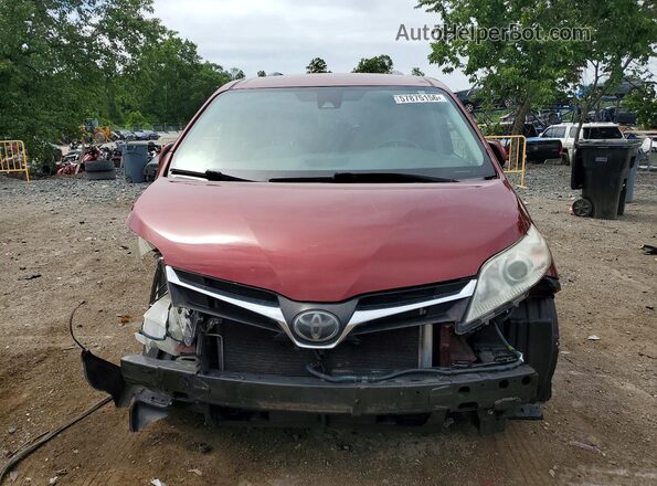 5TDKZ3DC5KS988039 2019 TOYOTA SIENNA Burgundy Widok z przodu