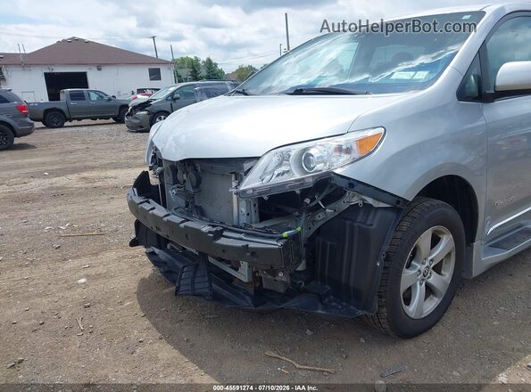 5TDKZ3DC5LS069448 2020 TOYOTA SIENNA Silver წინა ხედი