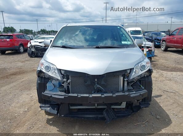 5TDKZ3DC5LS069448 2020 TOYOTA SIENNA Silver უკანა სალონის ხედი