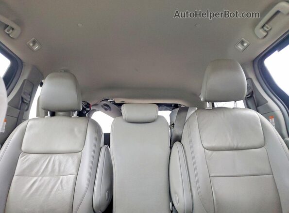 5TDKZ3DC6HS793284 2017 TOYOTA SIENNA Black Widok tylnych siedzeń