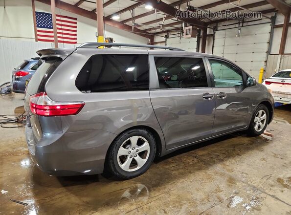 5TDKZ3DC6HS897421 2017 TOYOTA SIENNA Gray Задня права чверть