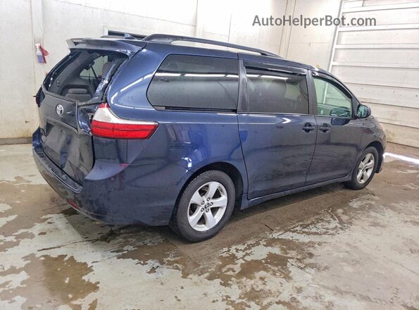 5TDKZ3DC6JS960068 2018 TOYOTA SIENNA Blue Trasero derecho