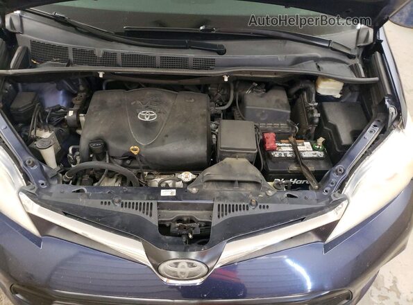5TDKZ3DC6JS960068 2018 TOYOTA SIENNA Blue Vista del compartimento del motor