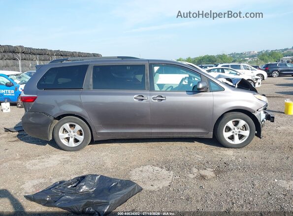 5TDKZ3DC7HS874178 2017 TOYOTA SIENNA Tan Widok wnętrza 360 stopni