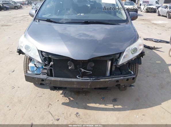 5TDKZ3DC8KS968948 2019 TOYOTA SIENNA Gray Front view
