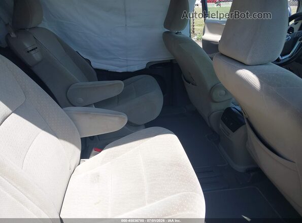 5TDKZ3DC9JS913083 2018 TOYOTA SIENNA Blue Vista de la etiqueta del VIN