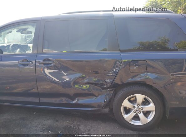 5TDKZ3DC9JS913083 2018 TOYOTA SIENNA Blue Vista frontal