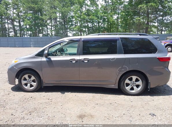 5TDKZ3DC9KS968571 2019 TOYOTA SIENNA Gray Սալոնի 360 աստիճան տեսք
