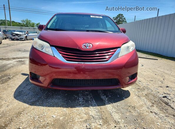 5TDKZ3DCXHS799332 2017 TOYOTA SIENNA Red Դիմացի տեսք