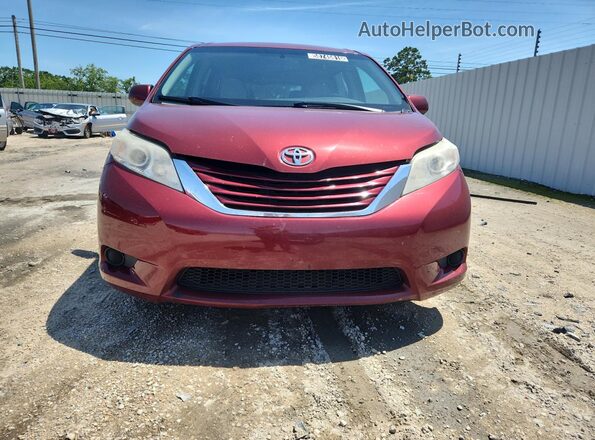 5TDKZ3DCXHS799332 2017 TOYOTA SIENNA Red Սալոնի 360 աստիճան տեսք