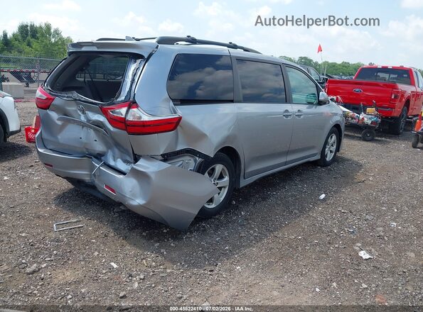 5TDKZ3DCXJS927512 2018 TOYOTA SIENNA Серебряный Задняя правая четверть