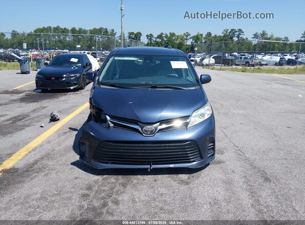 5TDKZ3DCXJS941037 2018 TOYOTA SIENNA Blue Սարքավորումների վահանակի տեսք