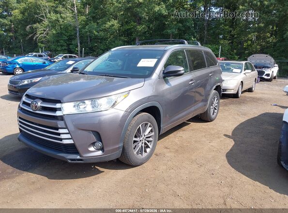 5TDKZRFH0HS515329 2017 TOYOTA HIGHLANDER Gray Front left
