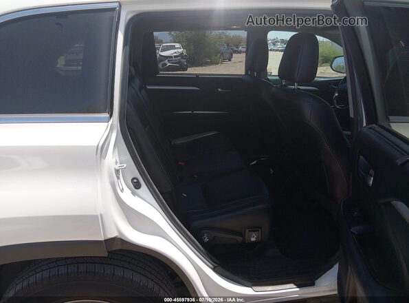 5TDKZRFH0JS544335 2018 TOYOTA HIGHLANDER White Widok naklejki z numerem VIN
