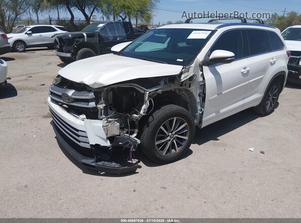 5TDKZRFH0JS544335 2018 TOYOTA HIGHLANDER White Przód lewy