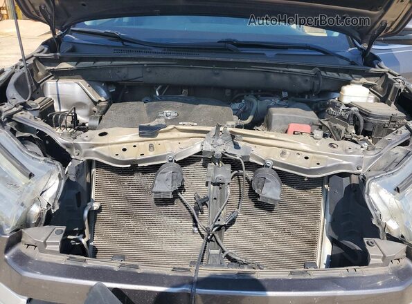 5TDKZRFH0KS554476 2019 TOYOTA HIGHLANDER Charcoal Widok wnętrza z tyłu