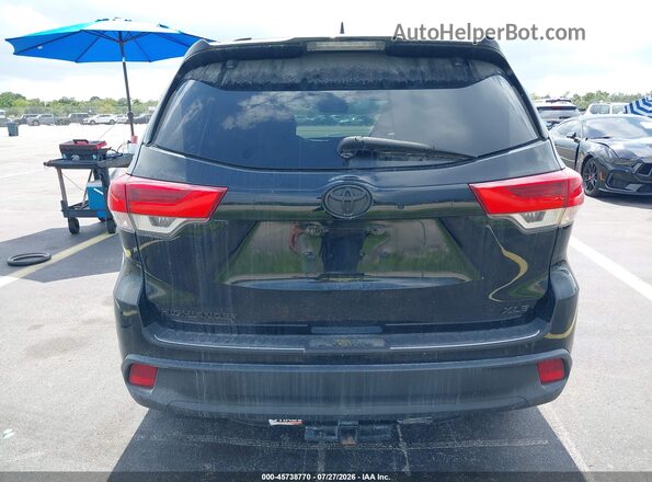 5TDKZRFH0KS558902 2019 TOYOTA HIGHLANDER Black 