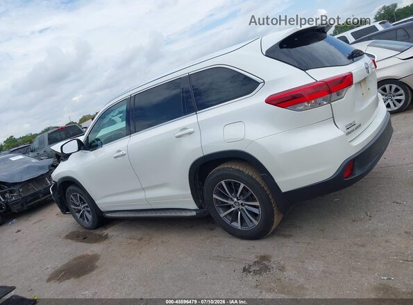 5TDKZRFH1HS513136 2017 TOYOTA HIGHLANDER White უკანა სალონის ხედი