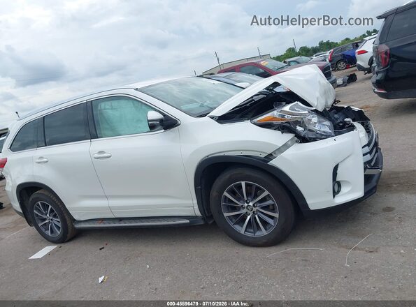 5TDKZRFH1HS513136 2017 TOYOTA HIGHLANDER White ხელსაწყოთა პანელის ხედი