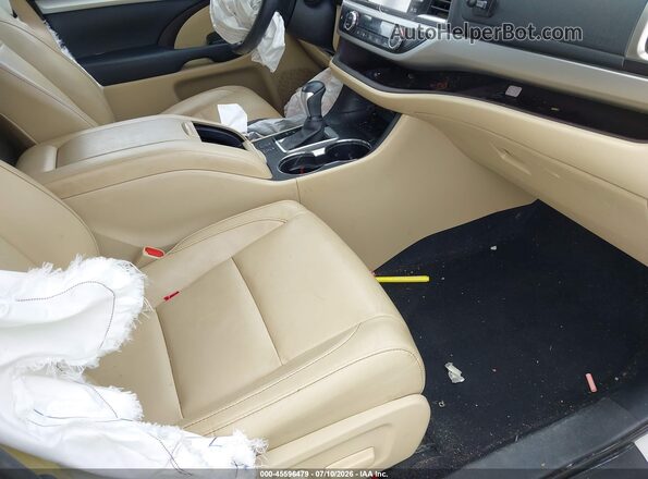 5TDKZRFH1HS513136 2017 TOYOTA HIGHLANDER White წინა სალონის ხედი