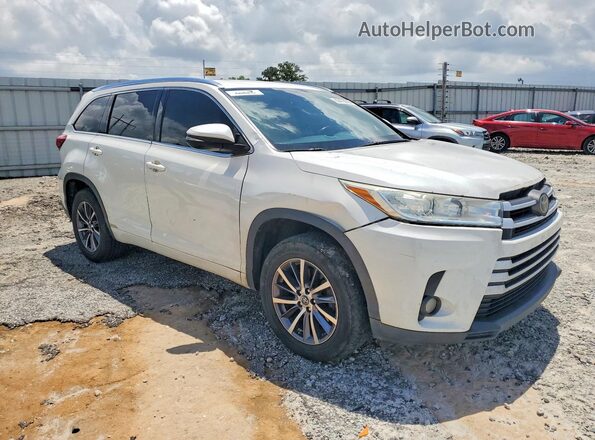 5TDKZRFH1HS519857 2017 TOYOTA HIGHLANDER White Delantero derecho