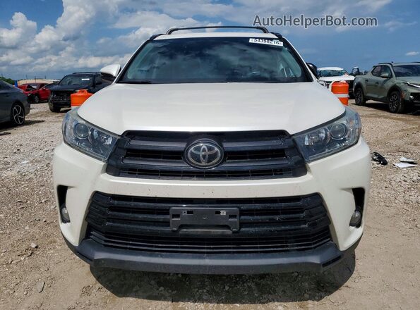 5TDKZRFH1JS541847 2018 TOYOTA HIGHLANDER White Widok z przodu