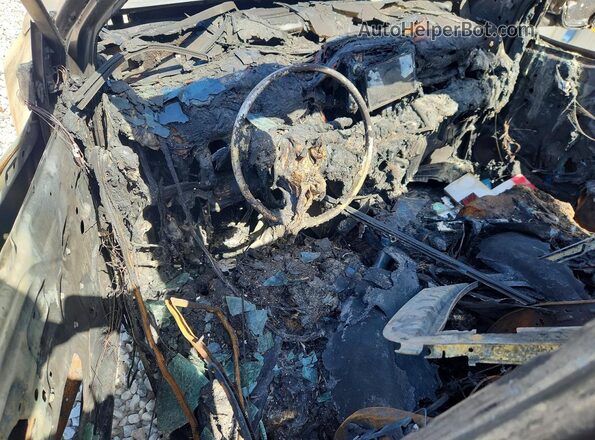 5TDKZRFH1KS316006 2019 TOYOTA HIGHLANDER Brown Вид панелі приладів