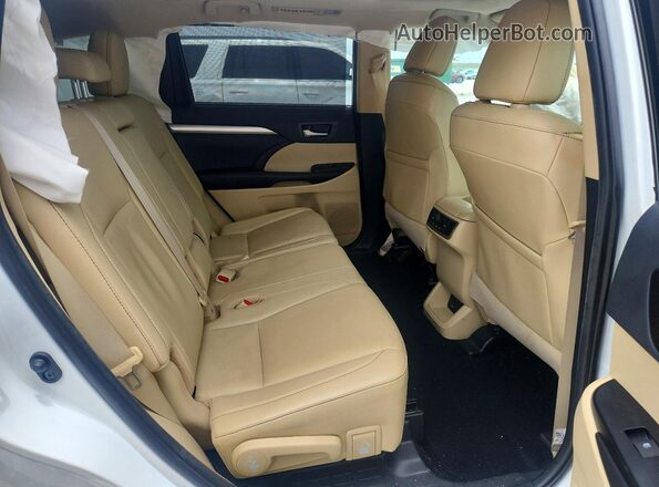 5TDKZRFH1KS574672 2019 TOYOTA HIGHLANDER White Հետևի նստատեղերի տեսք