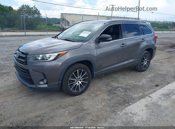 5TDKZRFH2HS508902 2017 TOYOTA HIGHLANDER Gray Przód lewy