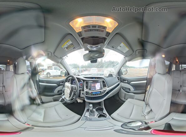 5TDKZRFH2JS538097 2018 TOYOTA HIGHLANDER Silver 360 interior view