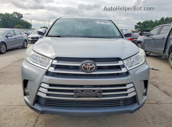 5TDKZRFH2KS333669 2019 TOYOTA HIGHLANDER Silver Դիմացի տեսք