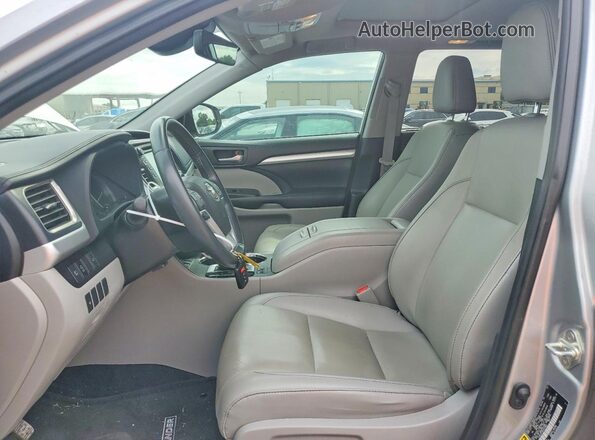5TDKZRFH2KS333669 2019 TOYOTA HIGHLANDER Silver Սալոնի դիմացի տեսք