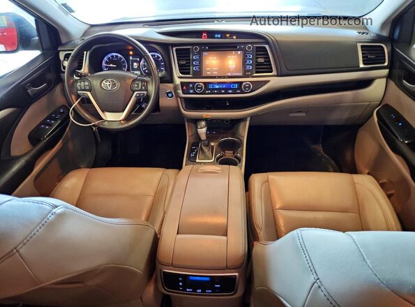 5TDKZRFH2KS552325 2019 TOYOTA HIGHLANDER Серебряный Вид панели приборов