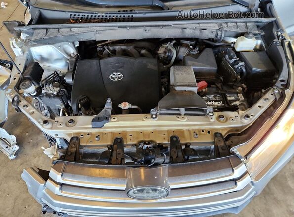 5TDKZRFH2KS552325 2019 TOYOTA HIGHLANDER Серебряный Вид подкапотного пространства