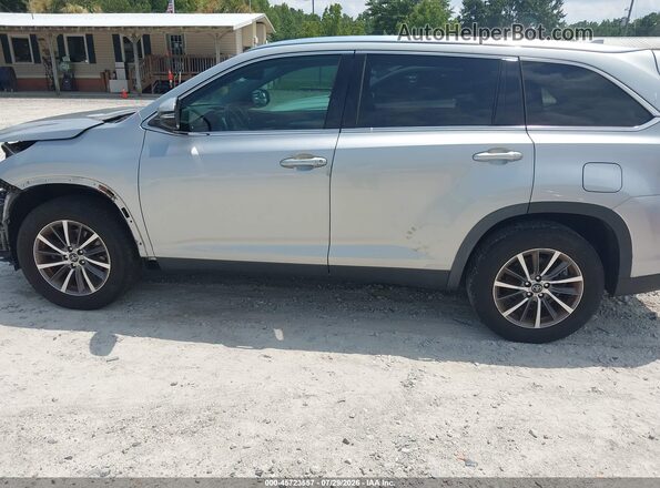 5TDKZRFH2KS561316 2019 TOYOTA HIGHLANDER Gray Панорамний вид салону 360°
