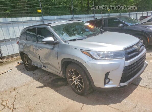 5TDKZRFH3HS520055 2017 TOYOTA HIGHLANDER Silver Przód prawy