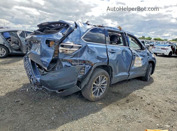 5TDKZRFH3KS361285 2019 TOYOTA HIGHLANDER Blue Tył prawy