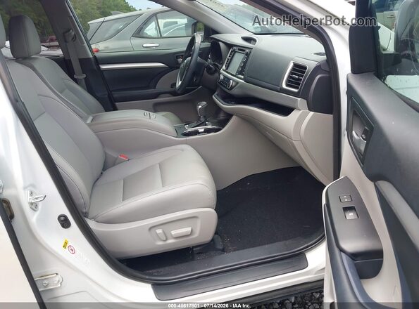 5TDKZRFH3KS551121 2019 TOYOTA HIGHLANDER White Front interior view