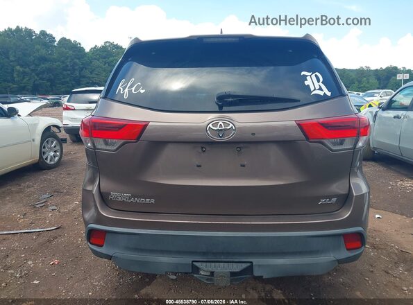 5TDKZRFH4JS260836 2018 TOYOTA HIGHLANDER Brown 
