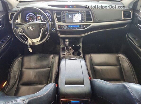 5TDKZRFH4JS529725 2018 TOYOTA HIGHLANDER White Dashboard view