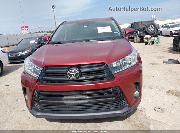 5TDKZRFH4JS533919 2018 TOYOTA HIGHLANDER Red Vista interior trasera