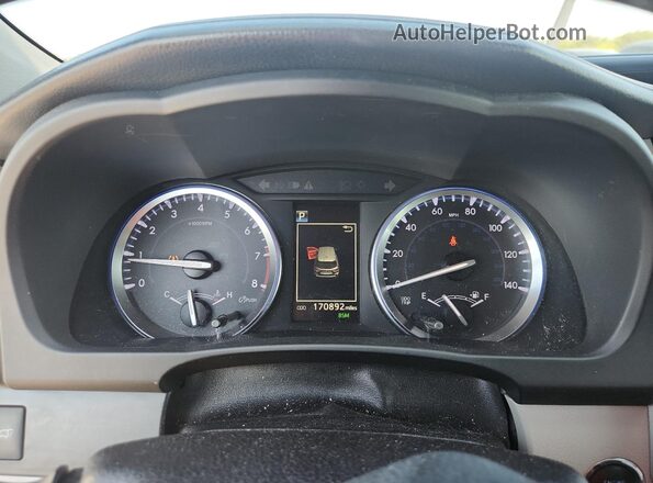 5TDKZRFH5HS189804 2017 TOYOTA HIGHLANDER Серебряный Вид щитка приборов