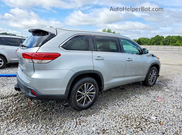 5TDKZRFH5HS194873 2017 TOYOTA HIGHLANDER Silver Հետևի աջ