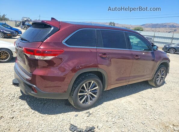 5TDKZRFH5JS260781 2018 TOYOTA HIGHLANDER Red Rear right